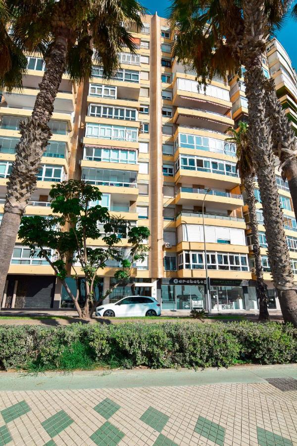 P&p Paseo Maritimo Pablo Ruiz Picasso Apartment Malaga